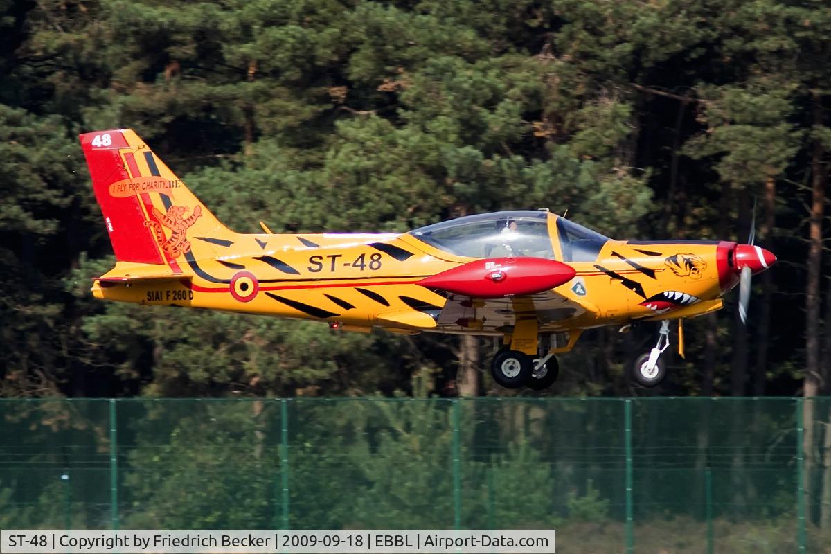 ST-48, SIAI-Marchetti SF-260D C/N 848, moments prior touchdown