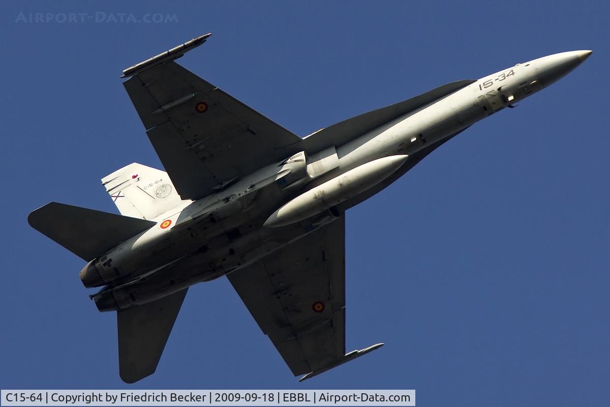 C15-64, McDonnell Douglas EF-18A Hornet C/N 0865/A587, break for landing