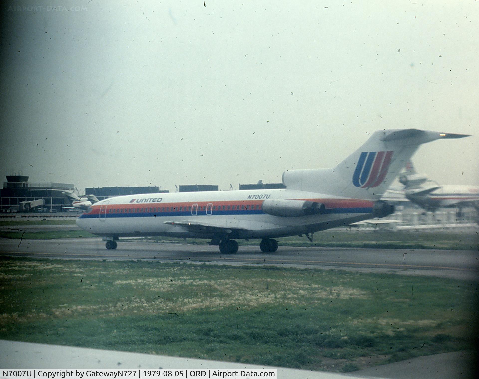 N7007U, 1963 Boeing 727-22 C/N 18299, This was the 9th 727 ever built. First flew in August, 1963, delivered to United December, 1963. 