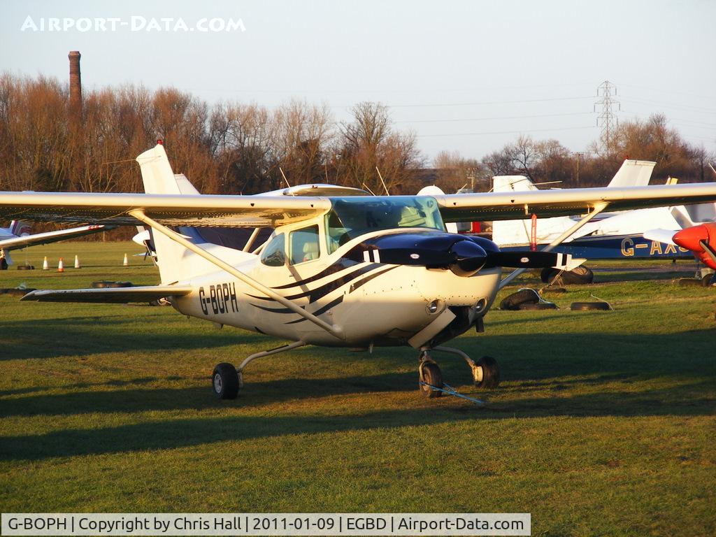 G-BOPH, 1979 Cessna TR182 Turbo Skylane RG C/N R182-01031, Derby resident