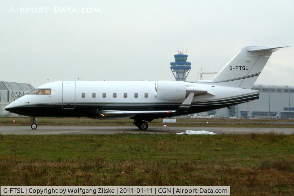 G-FTSL, 1999 Bombardier Challenger 604 (CL-600-2B16) C/N 5416, visitor