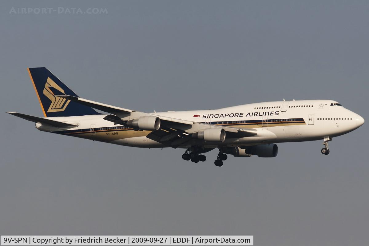 9V-SPN, 2001 Boeing 747-412 C/N 28031, on final