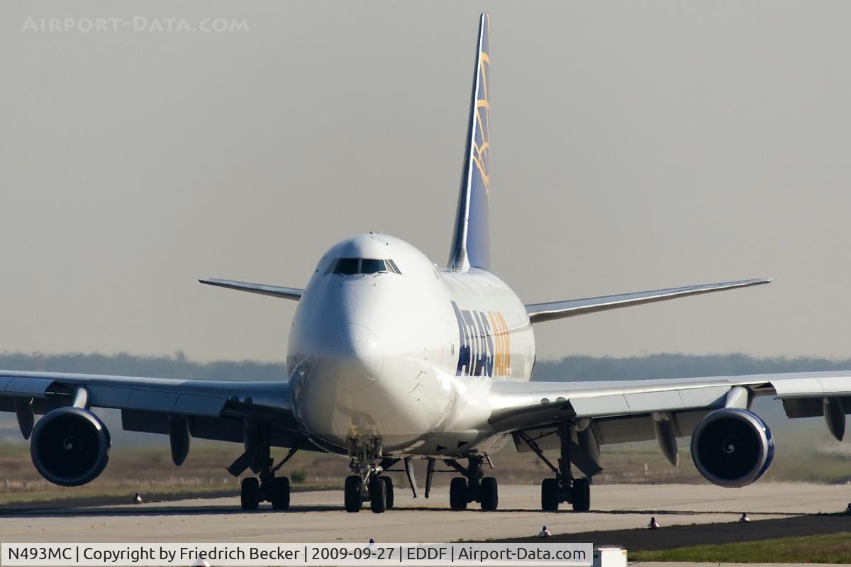 N493MC, 1998 Boeing 747-47UF C/N 29254, taxying to the active