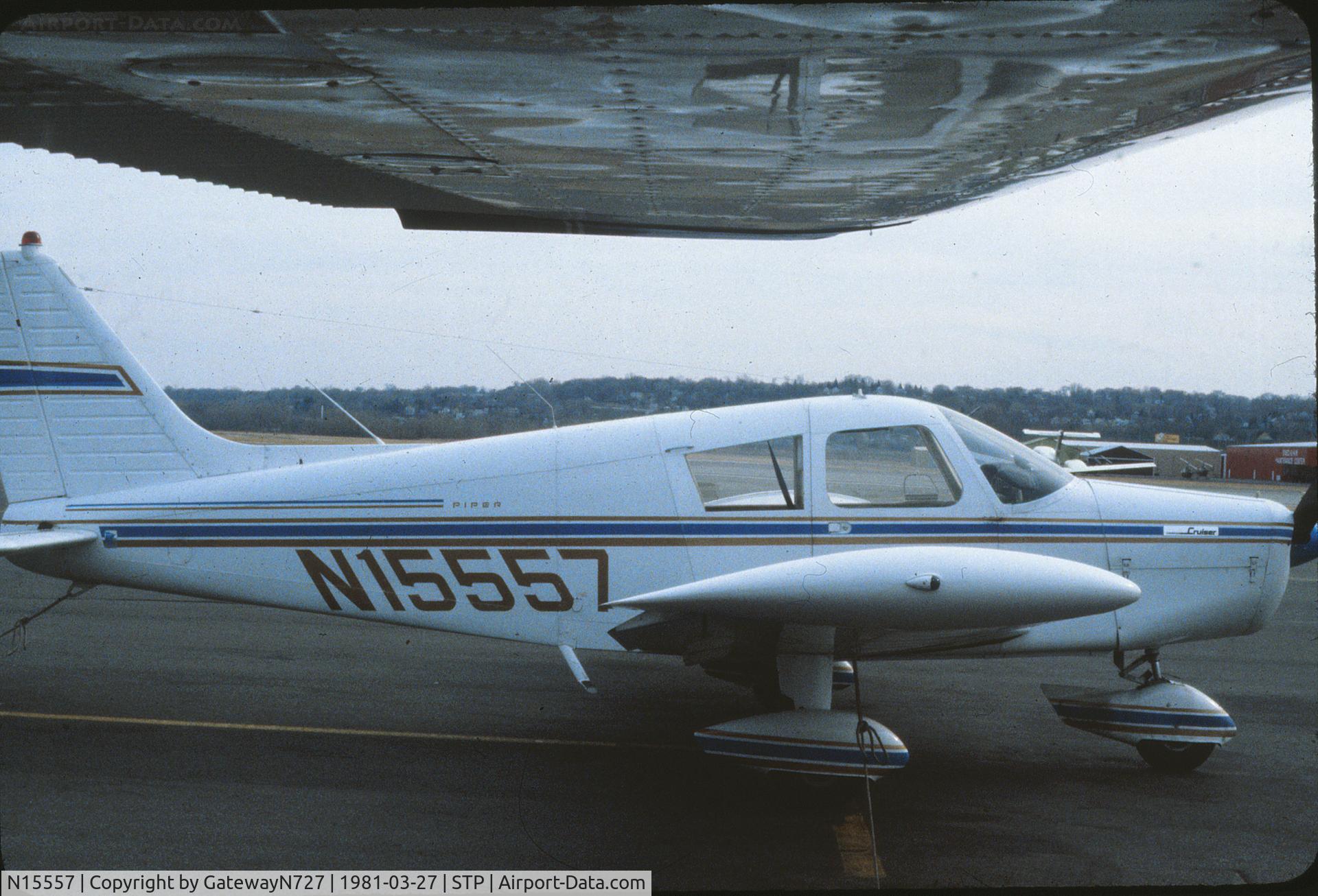 N15557, 1972 Piper PA-28-140 C/N 28-7325096, Piper Cruiser.