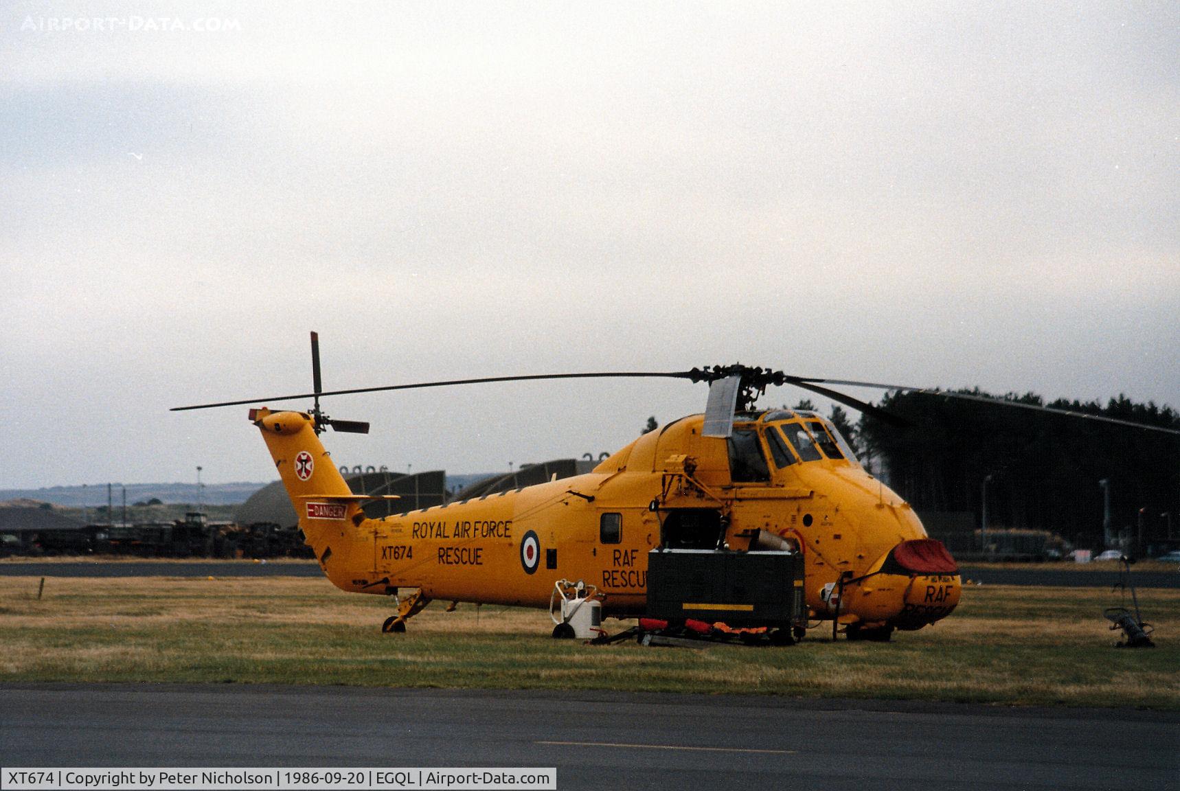 XT674, 1967 Westland Wessex HC.2 C/N WA542, Wessex HAR.2 of 22 Squadron on display at the 1986 RAF Leuchars Airshow.