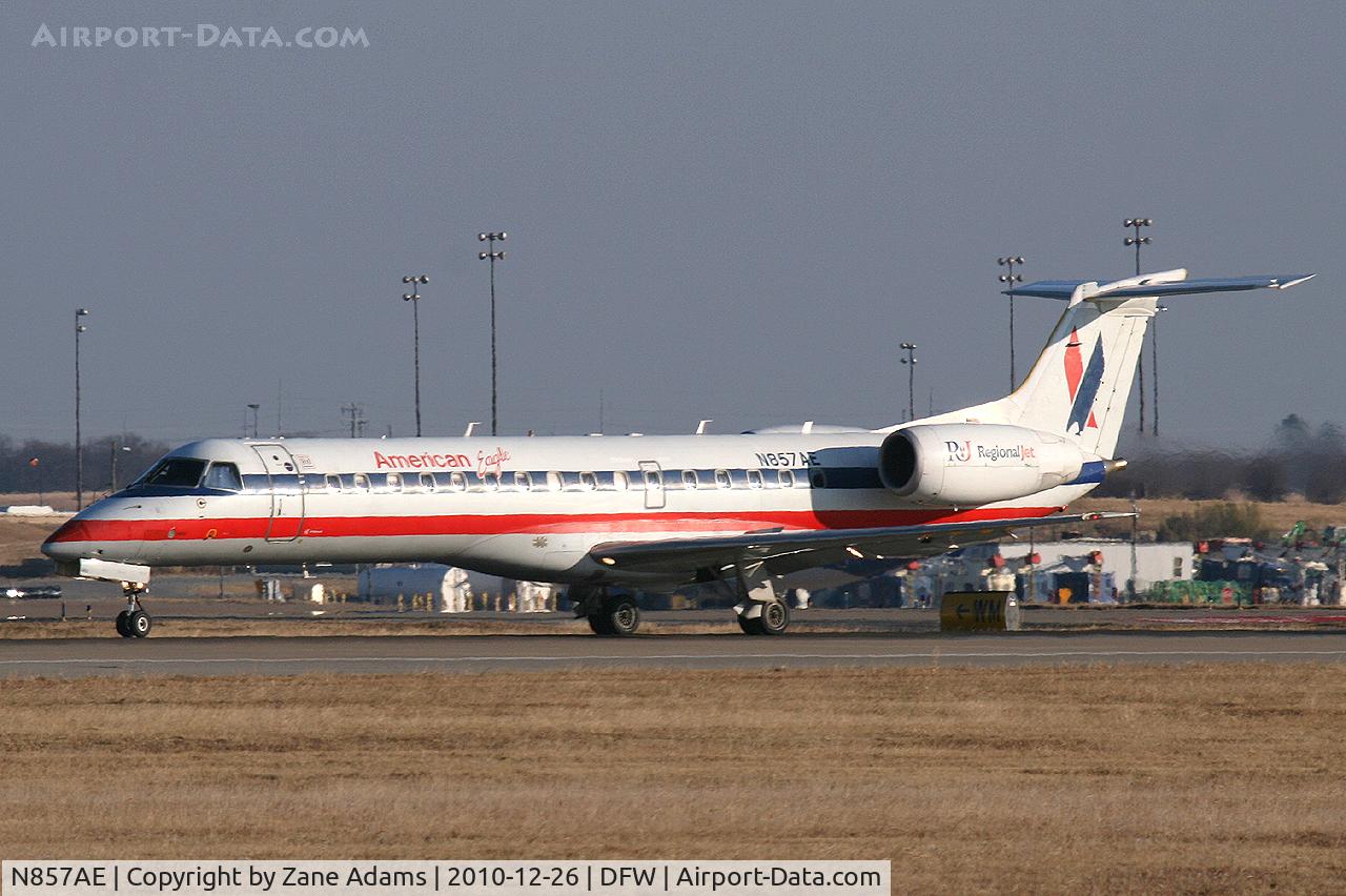 N857AE, 2003 Embraer ERJ-140LR (EMB-135KL) C/N 145752, American Eagle at DFW Airport