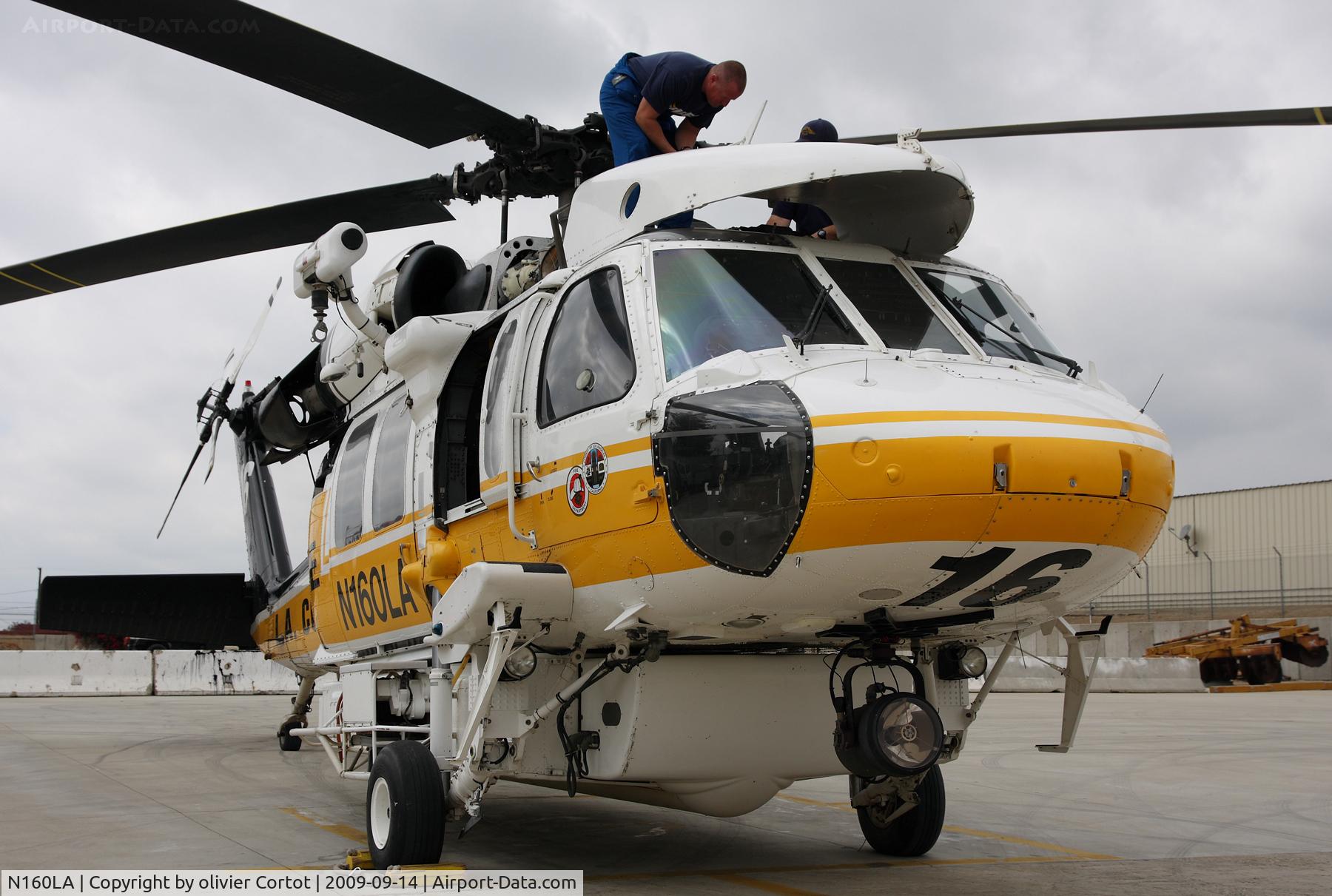 N160LA, 2000 Sikorsky S-70A Firehawk C/N 702453, September 2009