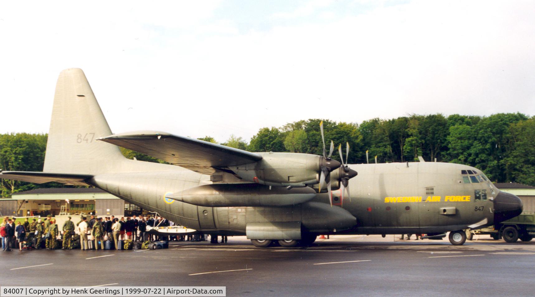 84007, Lockheed C-130H Hercules C/N 382-4887, Angelholm F10 base. Departure for Jamtland F4