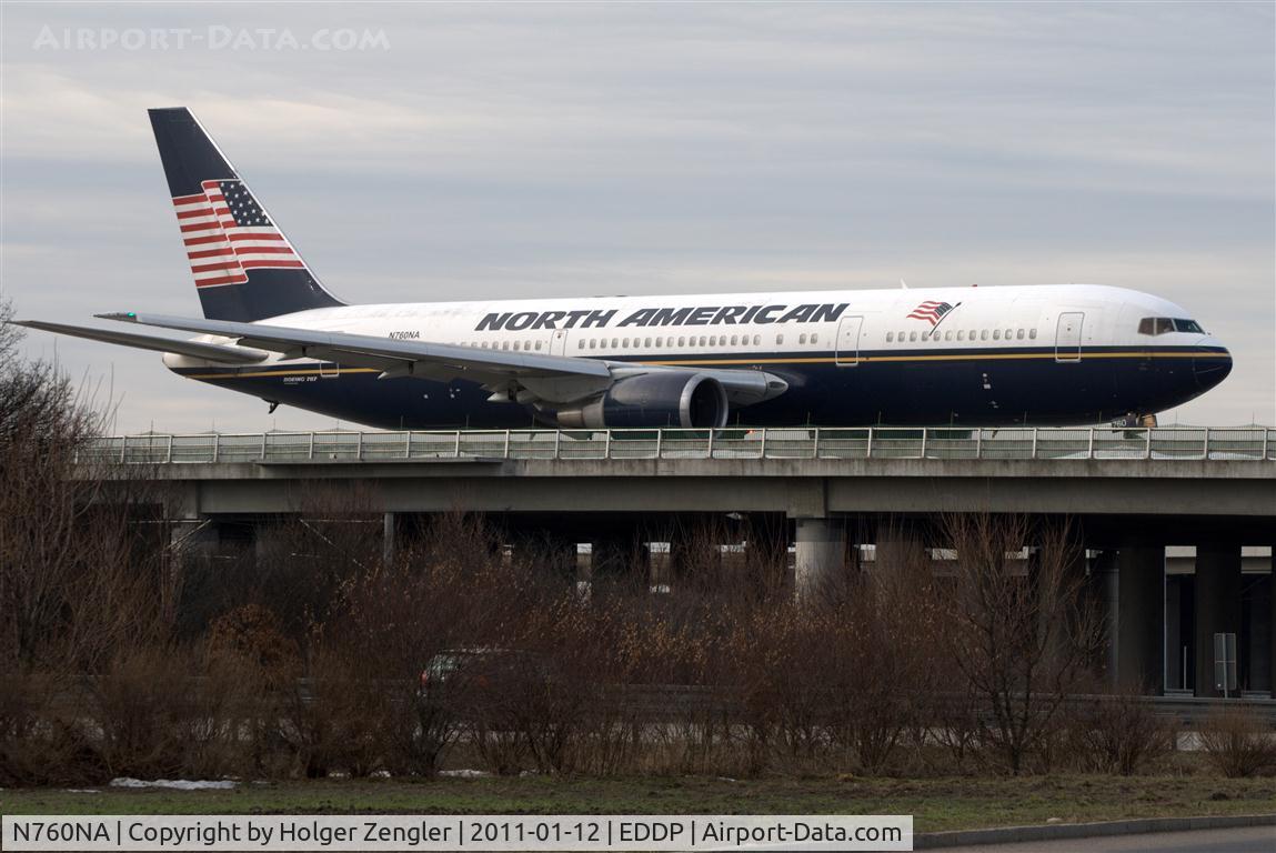 N760NA, 1993 Boeing 767-39H C/N 26257, Taxiing over Autobahn bridge to rwy 26 R
