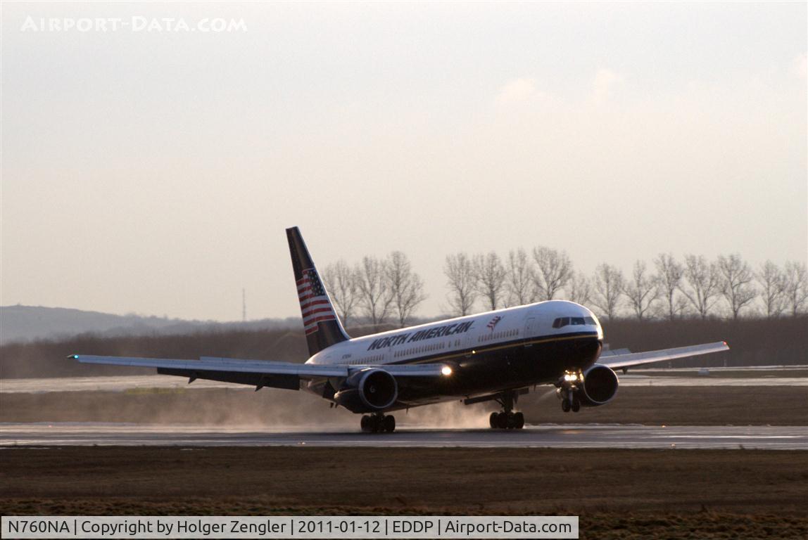 N760NA, 1993 Boeing 767-39H C/N 26257, Touch down on rwy 26R after a long night ride .