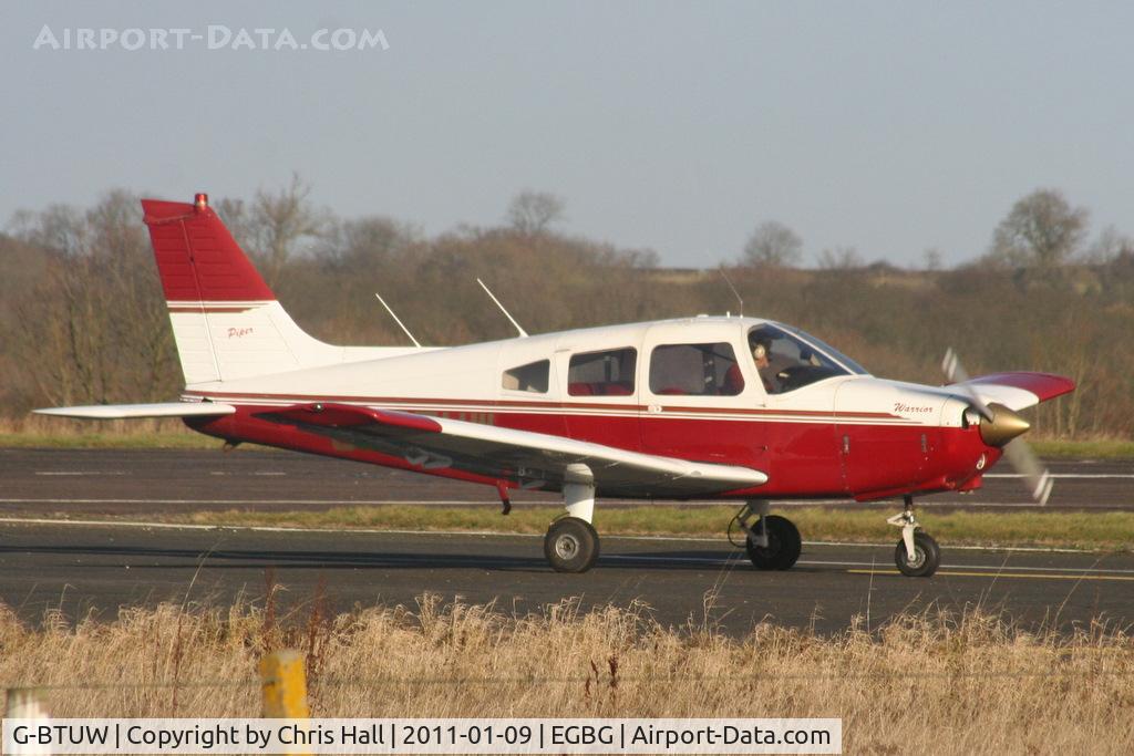G-BTUW, 1974 Piper PA-28-151 Cherokee Warrior C/N 28-7415066, visitor from Enstone to the BMAA Icicle 2011 fly-in