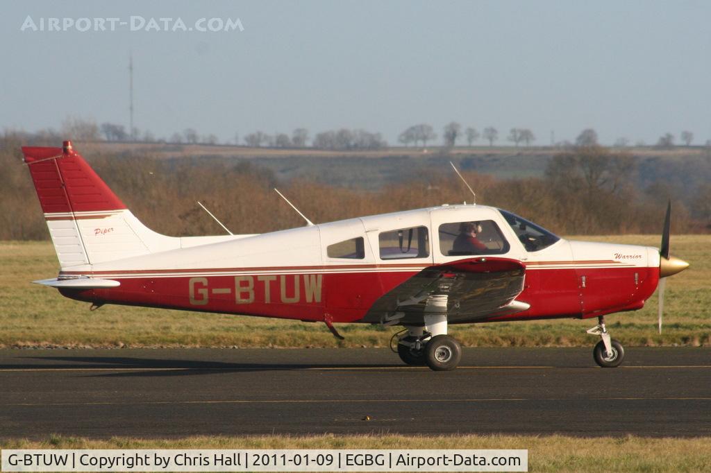 G-BTUW, 1974 Piper PA-28-151 Cherokee Warrior C/N 28-7415066, visitor from Enstone to the BMAA Icicle 2011 fly-in