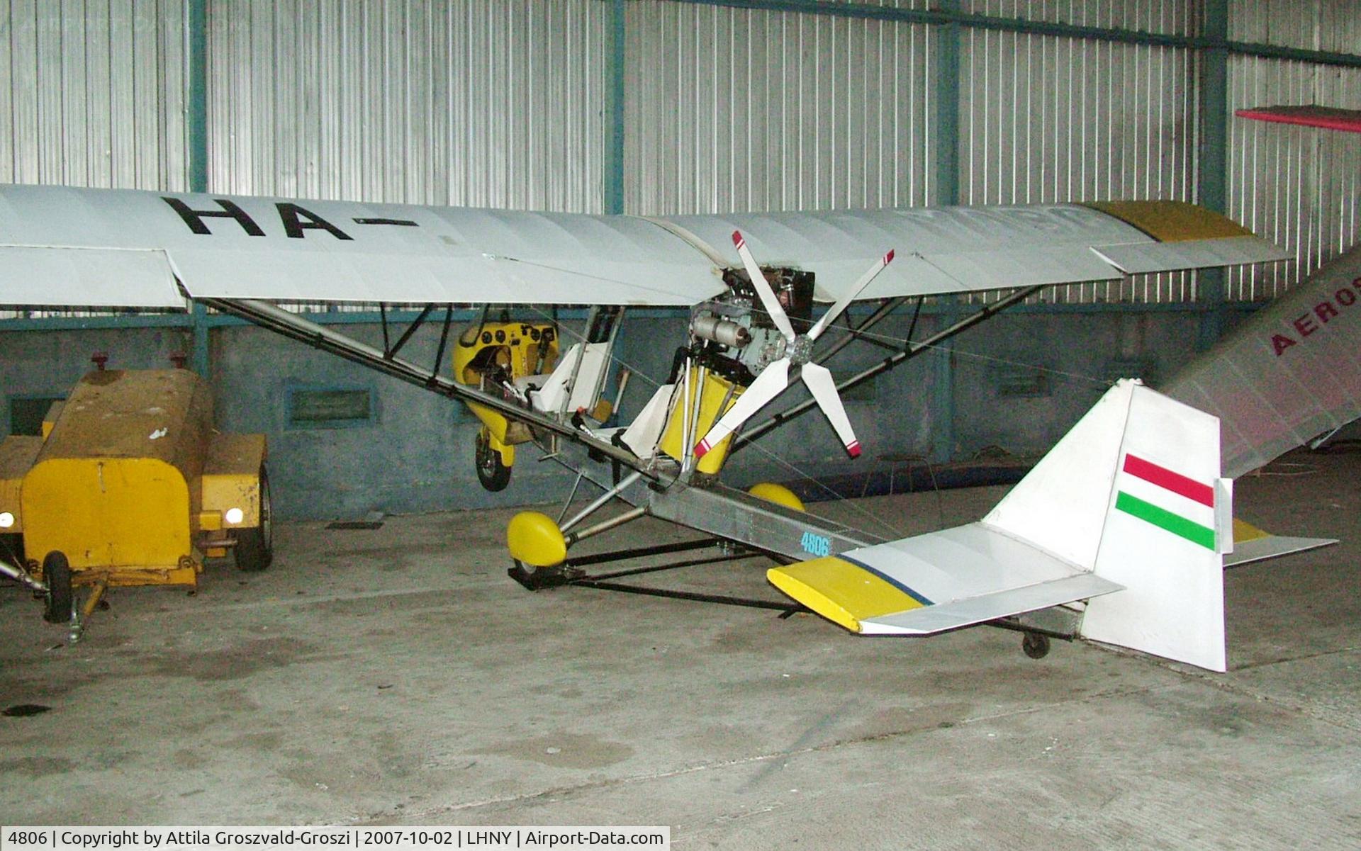 4806, 1988 MÉM-RSZ KSML-1M Nyirség 2 C/N 001/P, Nyiregyháza Airport Hungary, hangar