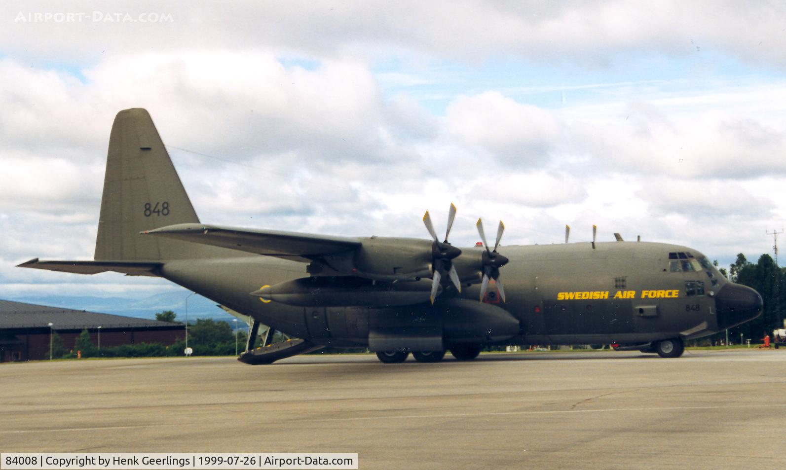 84008, Lockheed C-130H Hercules C/N 382-4890, Swedish Air Force , 848 , Hercules, departure F4 to F16 at Visby, 26 Jul '99