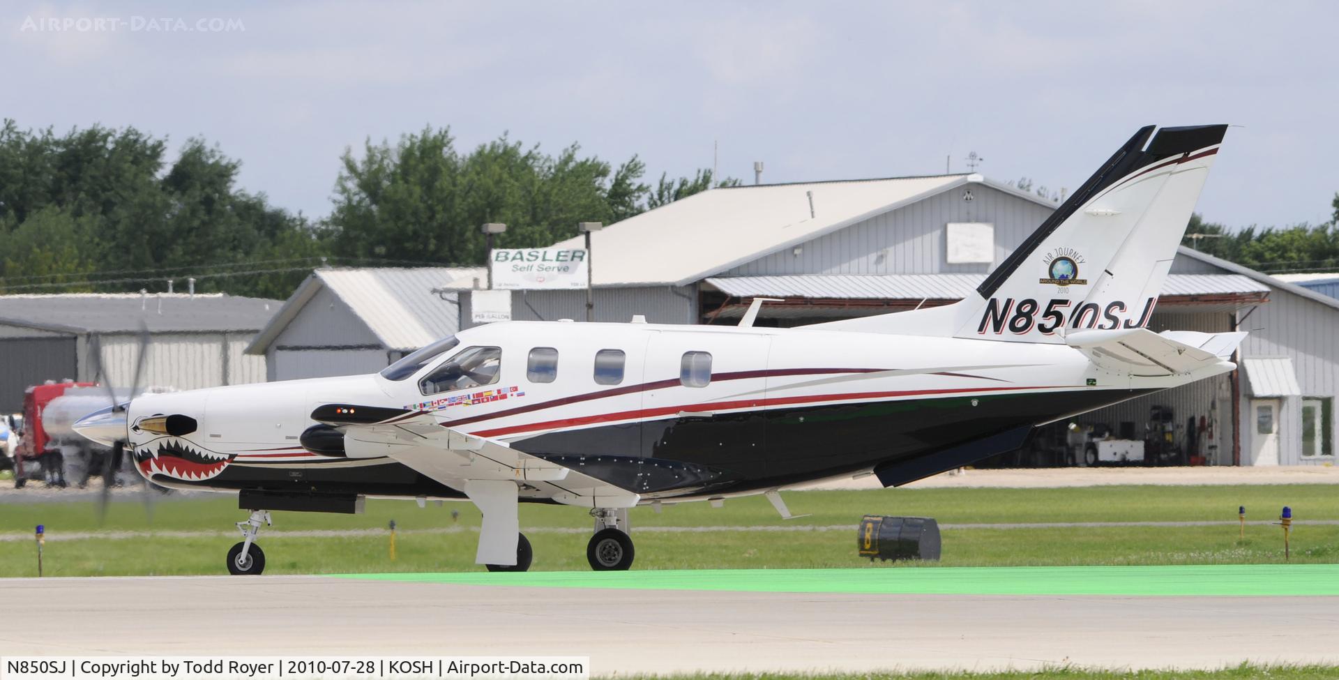 N850SJ, 2008 Socata TBM-700 C/N 447, AIRVENTURE 2010