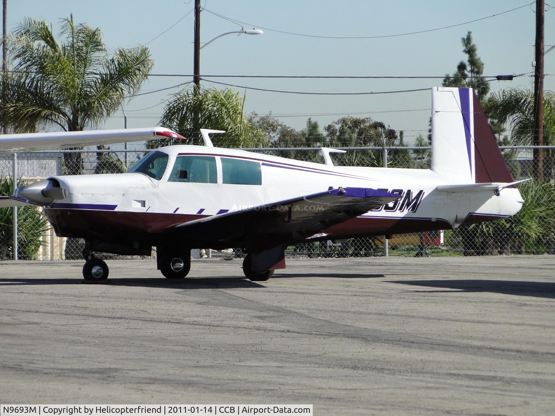 N9693M, 1967 Mooney M20C Ranger C/N 670029, Parked at Foothill Sales & Service