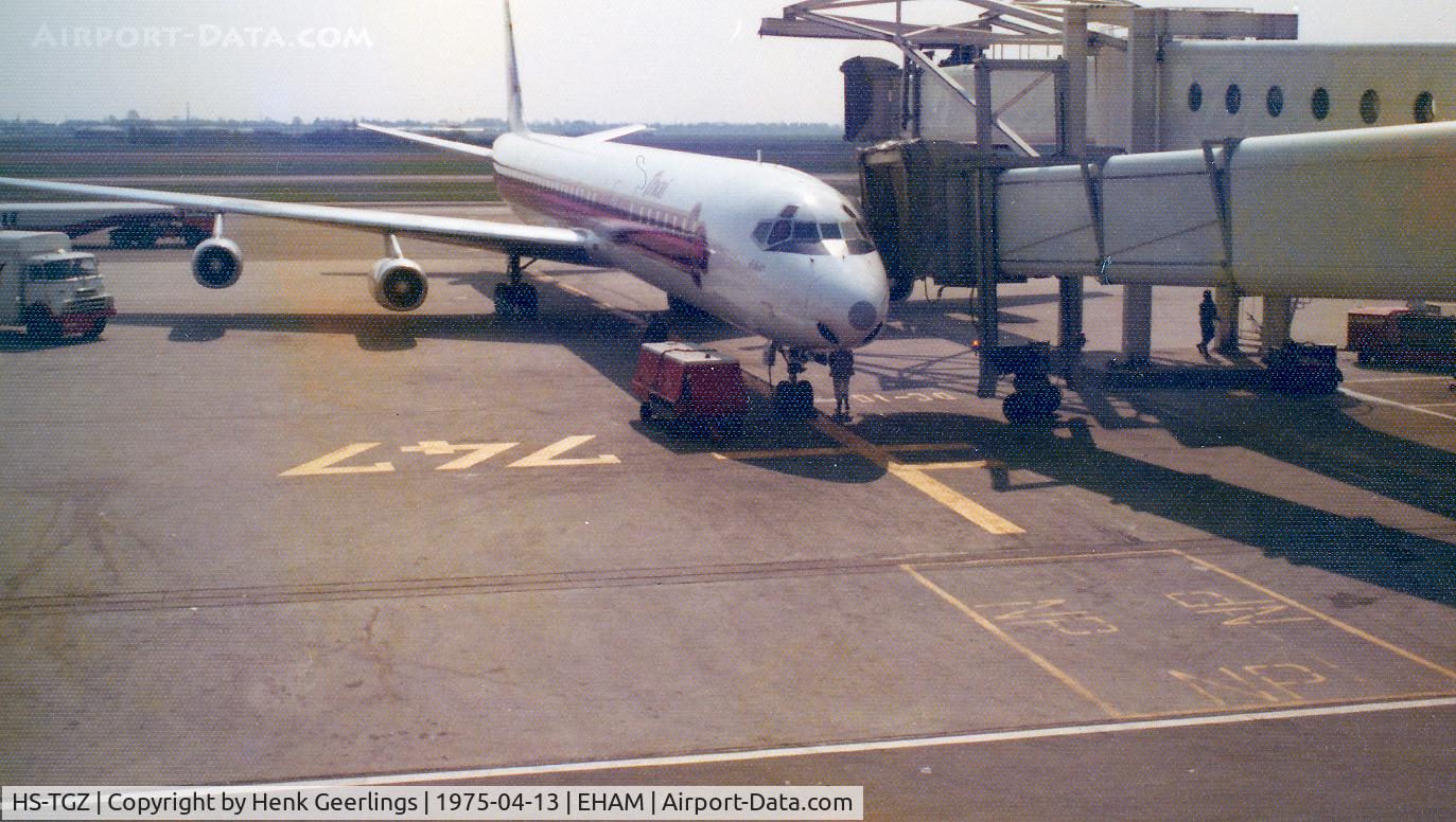 HS-TGZ, 1968 Douglas DC-8-63 C/N 45924, Thai International ready for dep to BKK , Apr 1975