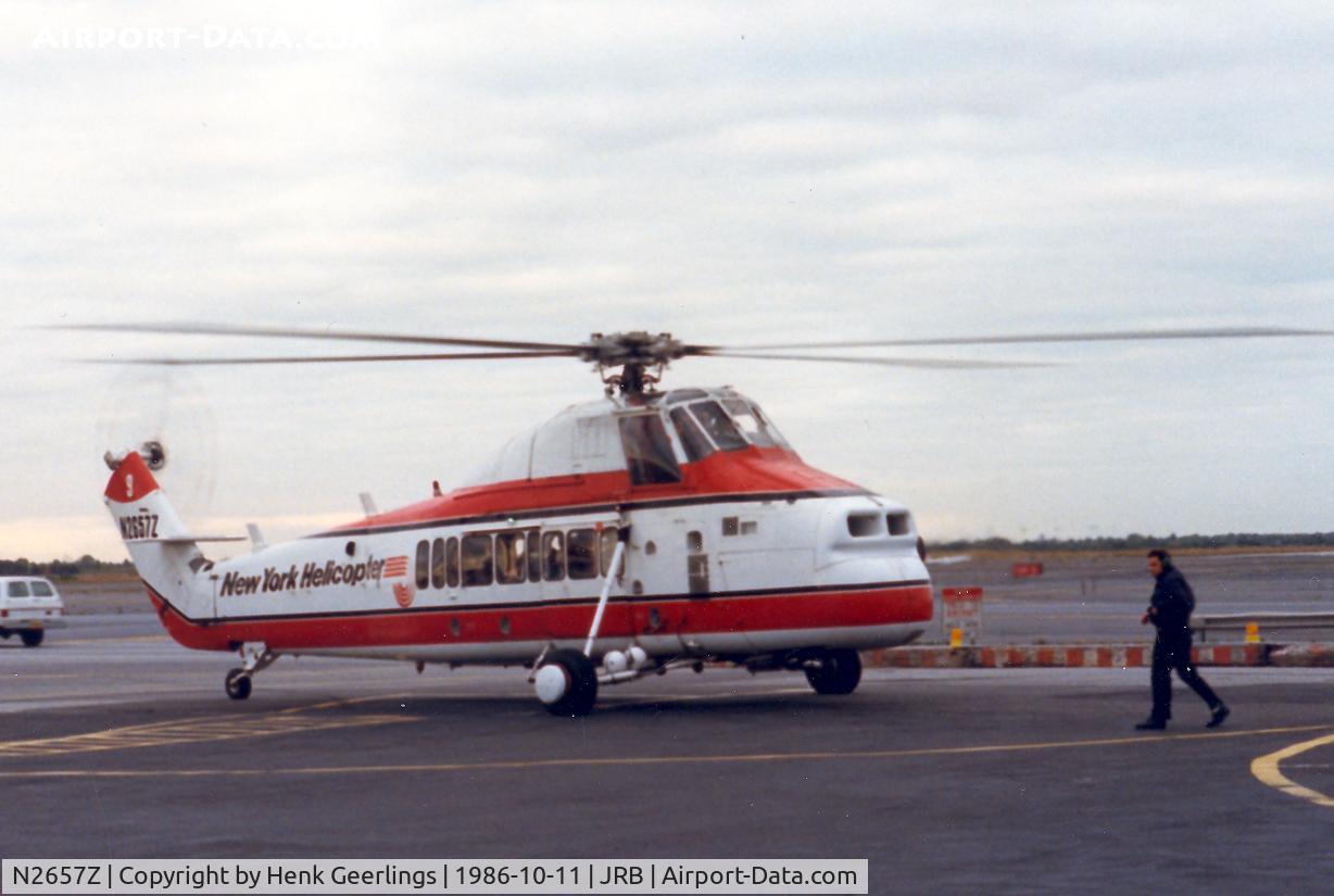 N2657Z, Sikorsky S-58ET C/N 58-1630, New York Helicopter , Manhattan Heli Port