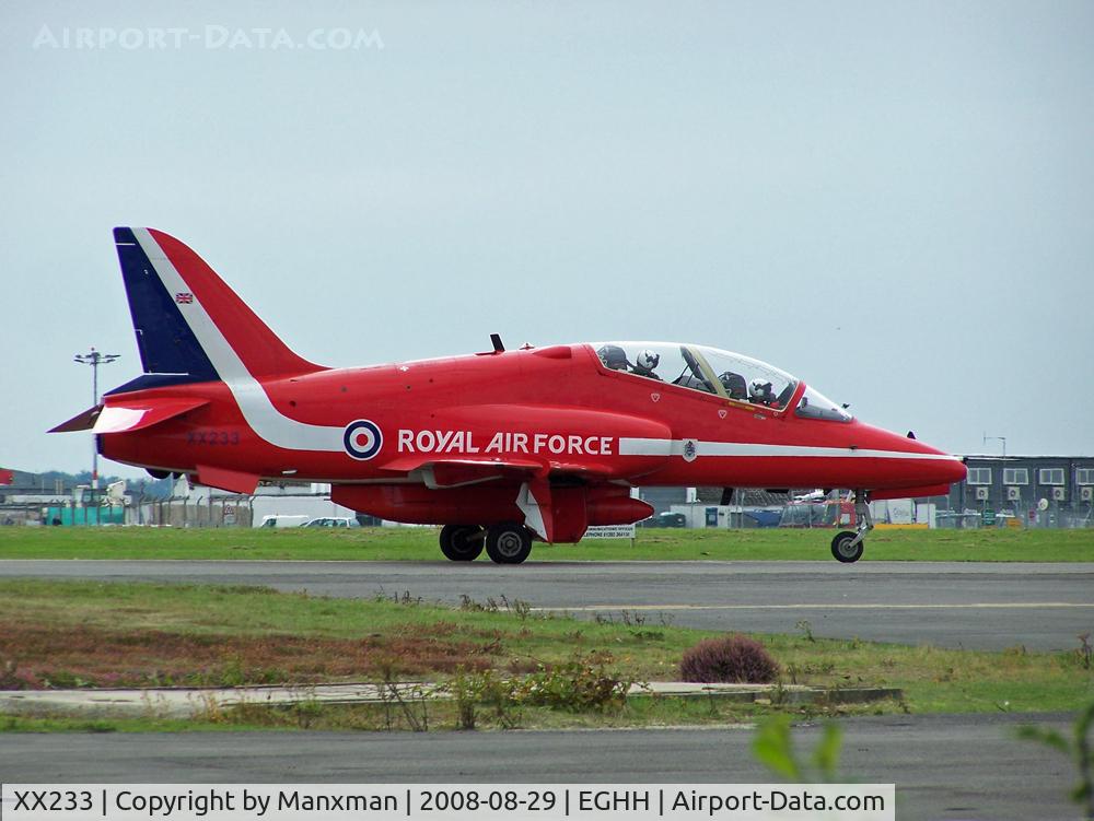 XX233, 1978 Hawker Siddeley Hawk T.1 C/N 069/312069, One of the Red Arrows arriving at Bournemouth