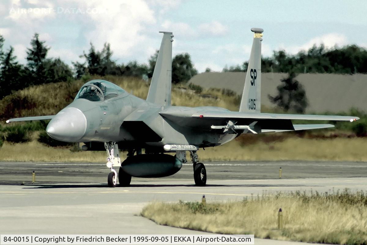 84-0015, 1984 McDonnell Douglas F-15C Eagle C/N 0925/C318, taxying to the holding point