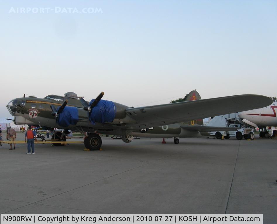 N900RW, 1944 Boeing B-17G Flying Fortress C/N 8627, EAA AirVenture 2010