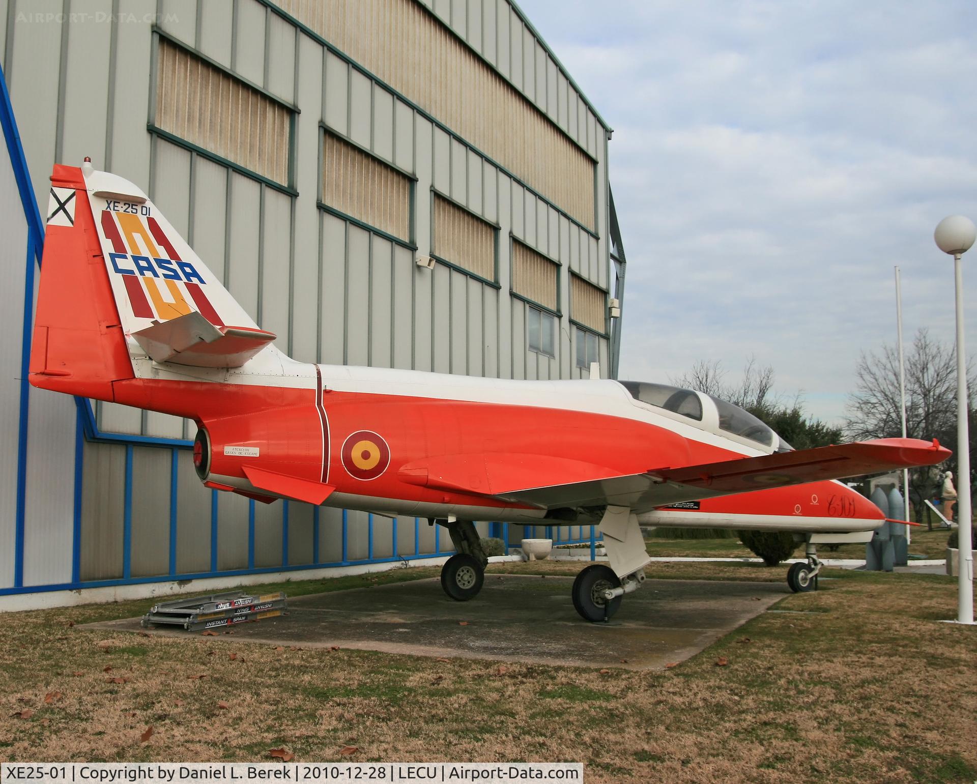 XE25-01, 1977 CASA C-101EB Aviojet C/N 991/P1, Nice to see the prototype of the Aviojet at the Museo del Aire, Madrid.