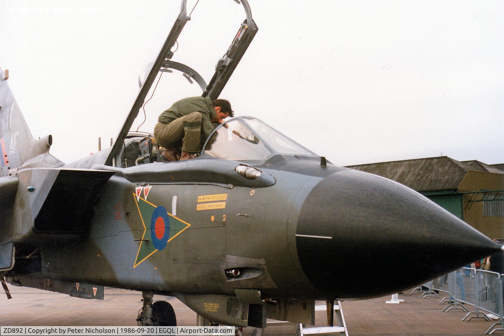ZD892, 1985 Panavia Tornado GR.1 C/N BS152/460/2468, Tornado GR.1 of 9 Squadron on display at the 1986 RAF Leuchars Airshow.