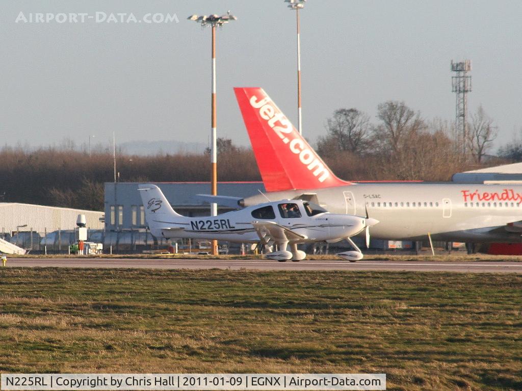 N225RL, Cirrus SR22 G3 GTS C/N 2981, visitor from Leicester airport