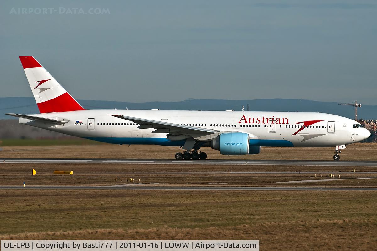 OE-LPB, 1998 Boeing 777-2Z9/ER C/N 28699, OE-LPB is leaving Vienna