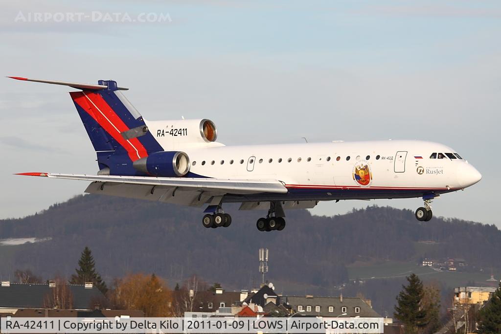 RA-42411, 1992 Yakovlev Yak-42D C/N 4520421219043, RSJ - RusJet