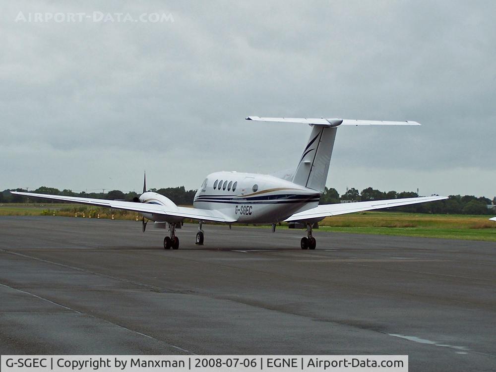 G-SGEC, 2001 Raytheon B200 Super King Air C/N BB-1747, Beech 200 G-SGEC