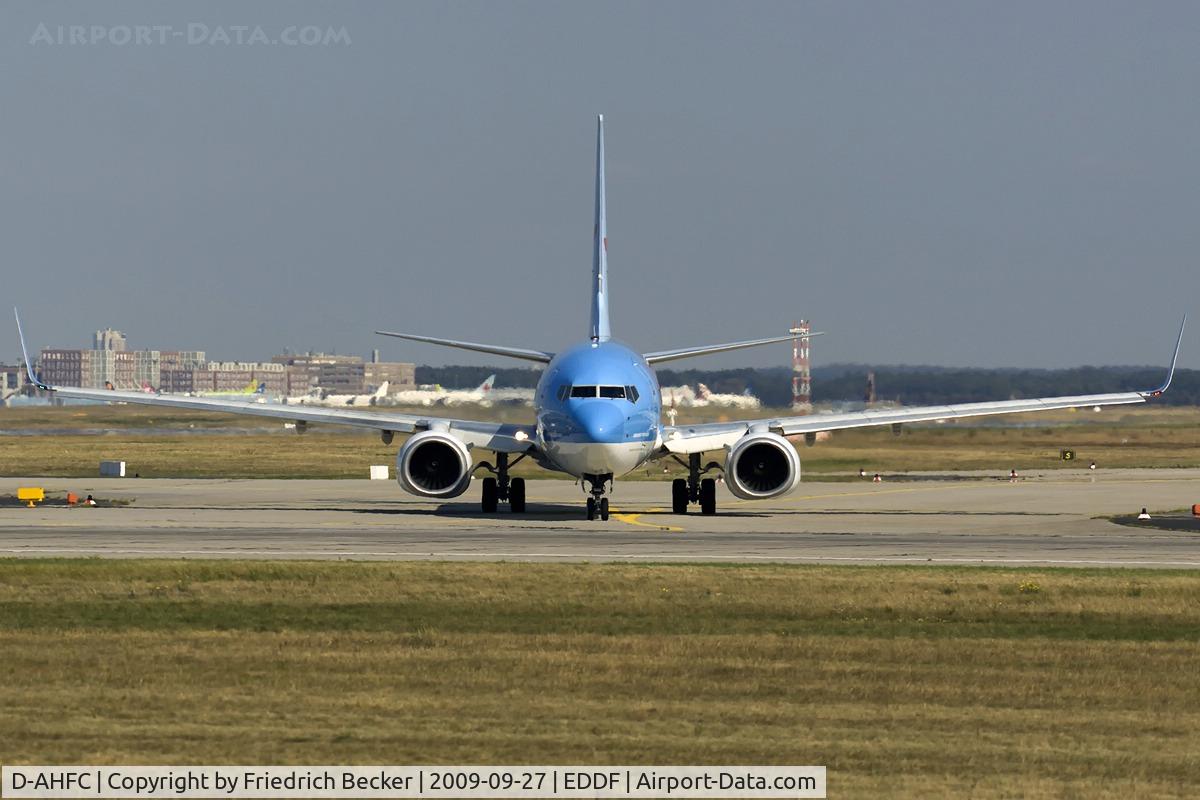 D-AHFC, 1998 Boeing 737-8K5 C/N 27977, line up