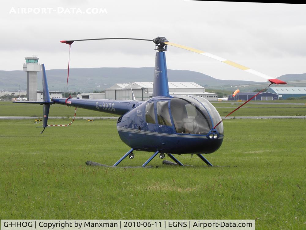 G-HHOG, 2004 Robinson R44 Clipper II C/N 10584, R44 G-HHOG at the Aeroclub