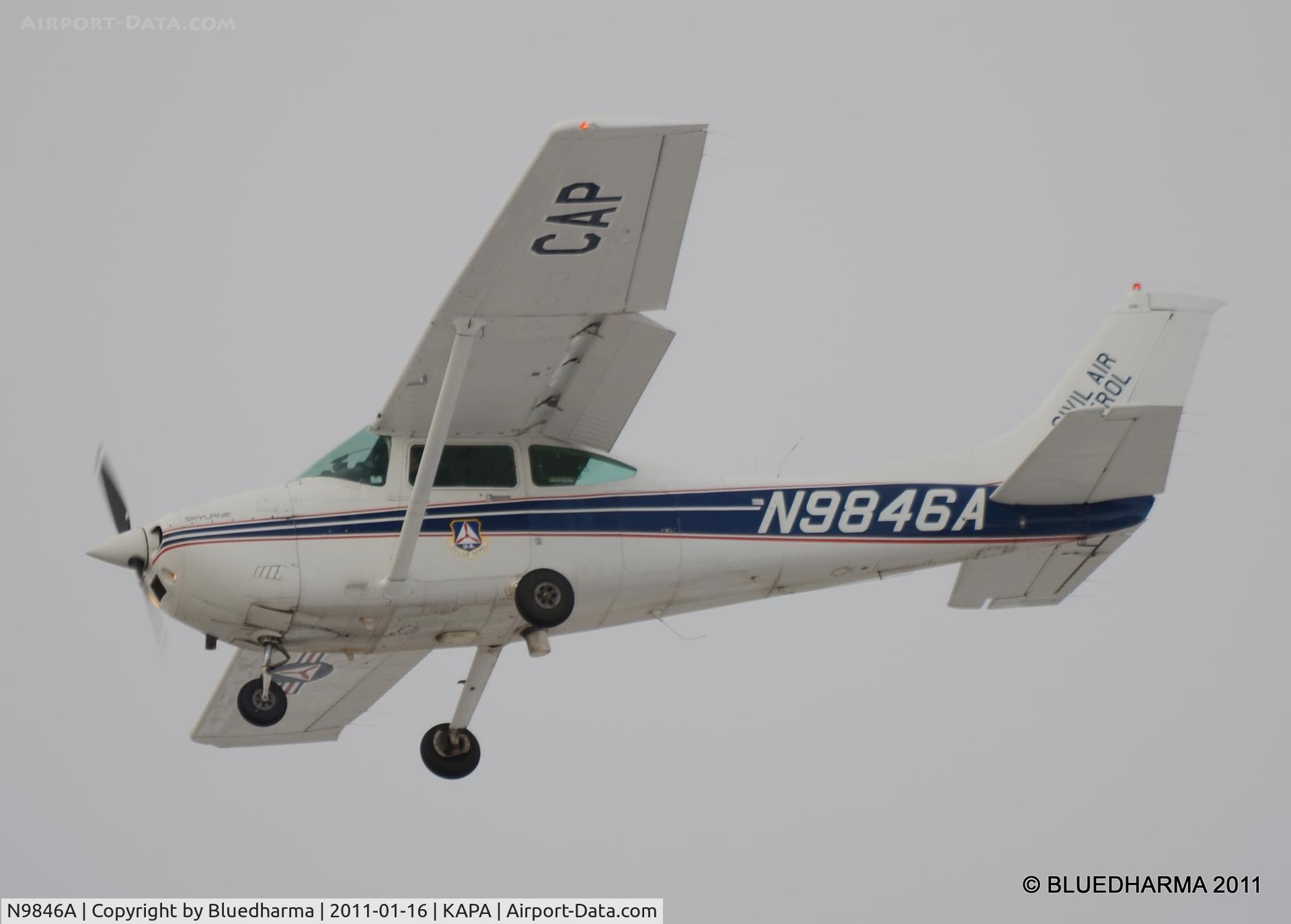 N9846A, 1984 Cessna 182R Skylane C/N 18268415, CAP on final to 17R.