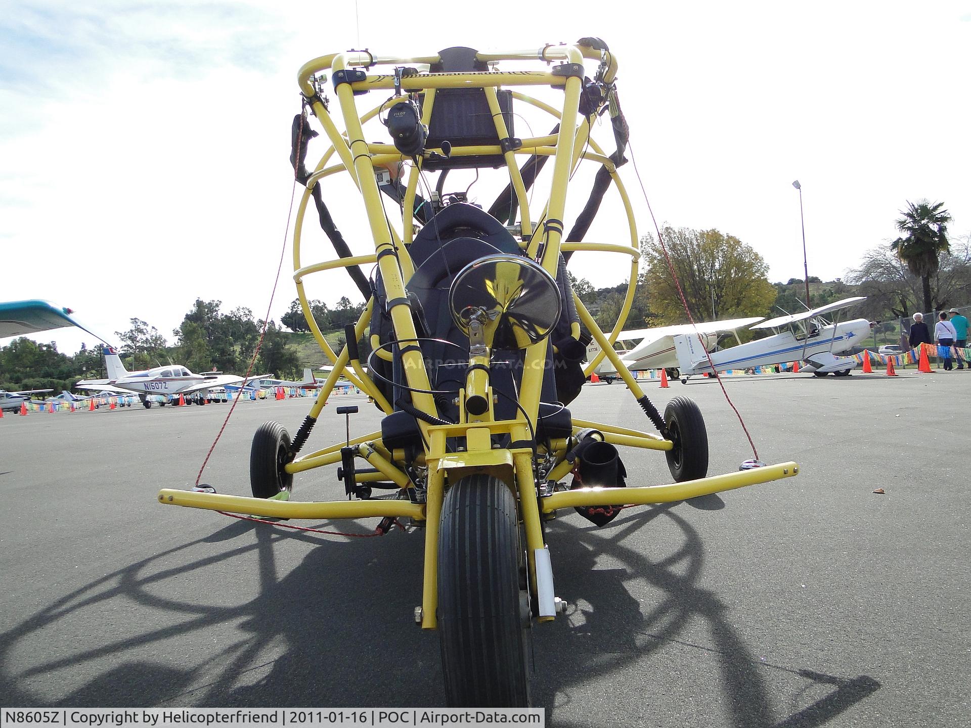 N8605Z, 2004 Powrachute Pegasus C/N A275PEG, Looks kind of small to be flying, on statict display