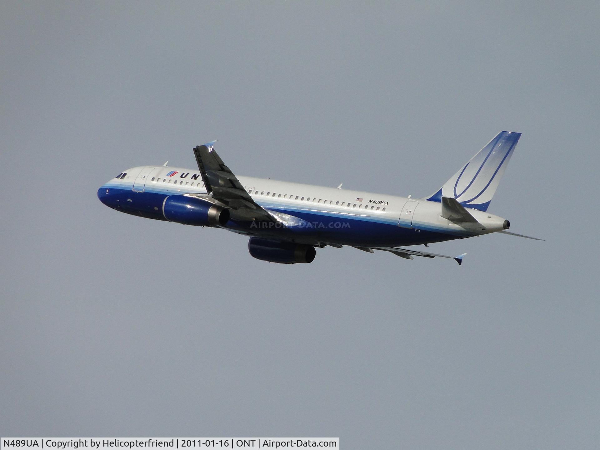 N489UA, 2002 Airbus A320-232 C/N 1702, Wheels up and headed westbound