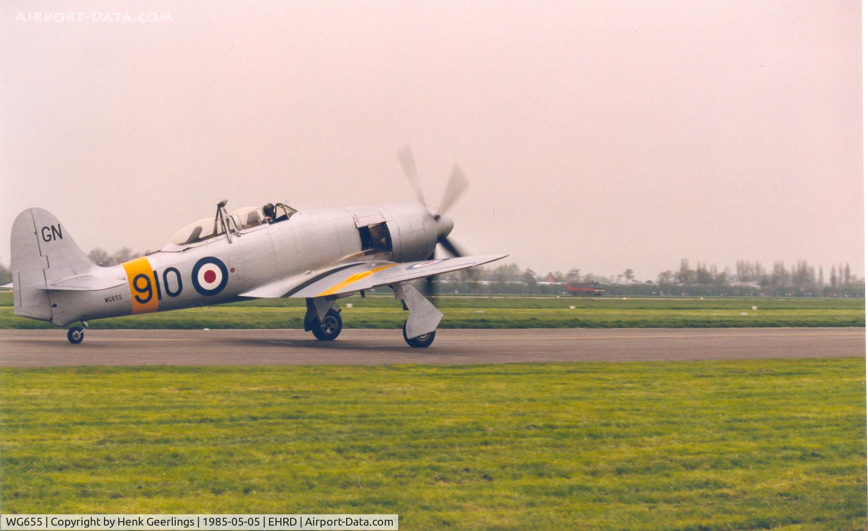 WG655, 1952 Hawker Sea Fury T.20 C/N 41H/636070, Memorial Air Display , 05 May 1985