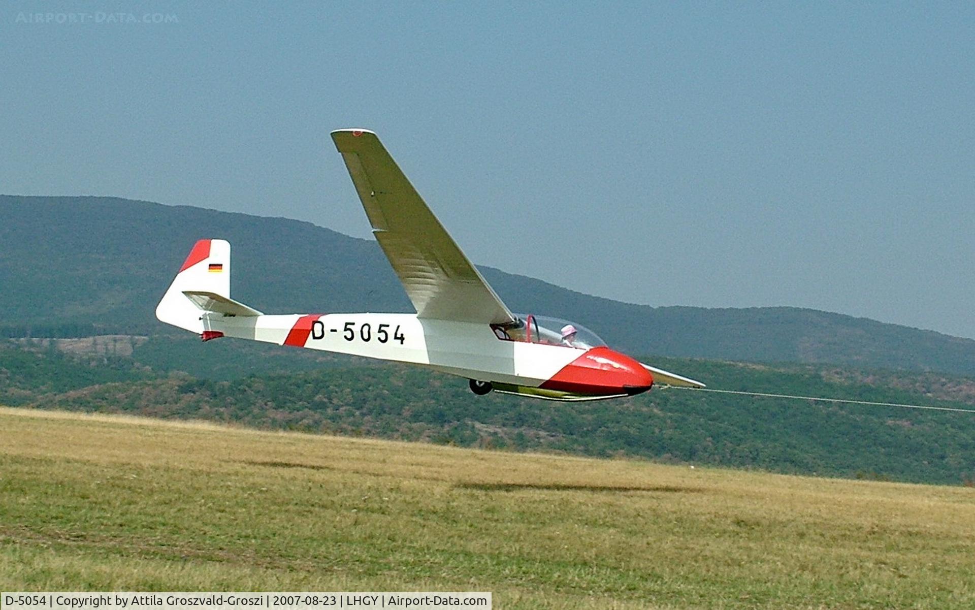 D-5054, Schleicher Ka-7 Rhonadler C/N 7144, Gyöngyös-Pipishegy Airfield - Hungary
