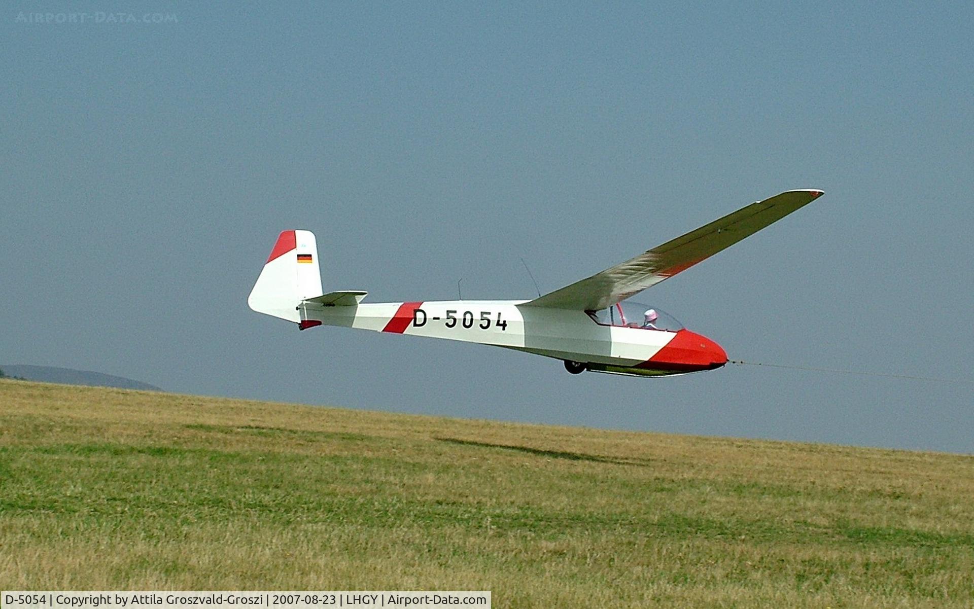 D-5054, Schleicher Ka-7 Rhonadler C/N 7144, Gyöngyös-Pipishegy Airfield - Hungary