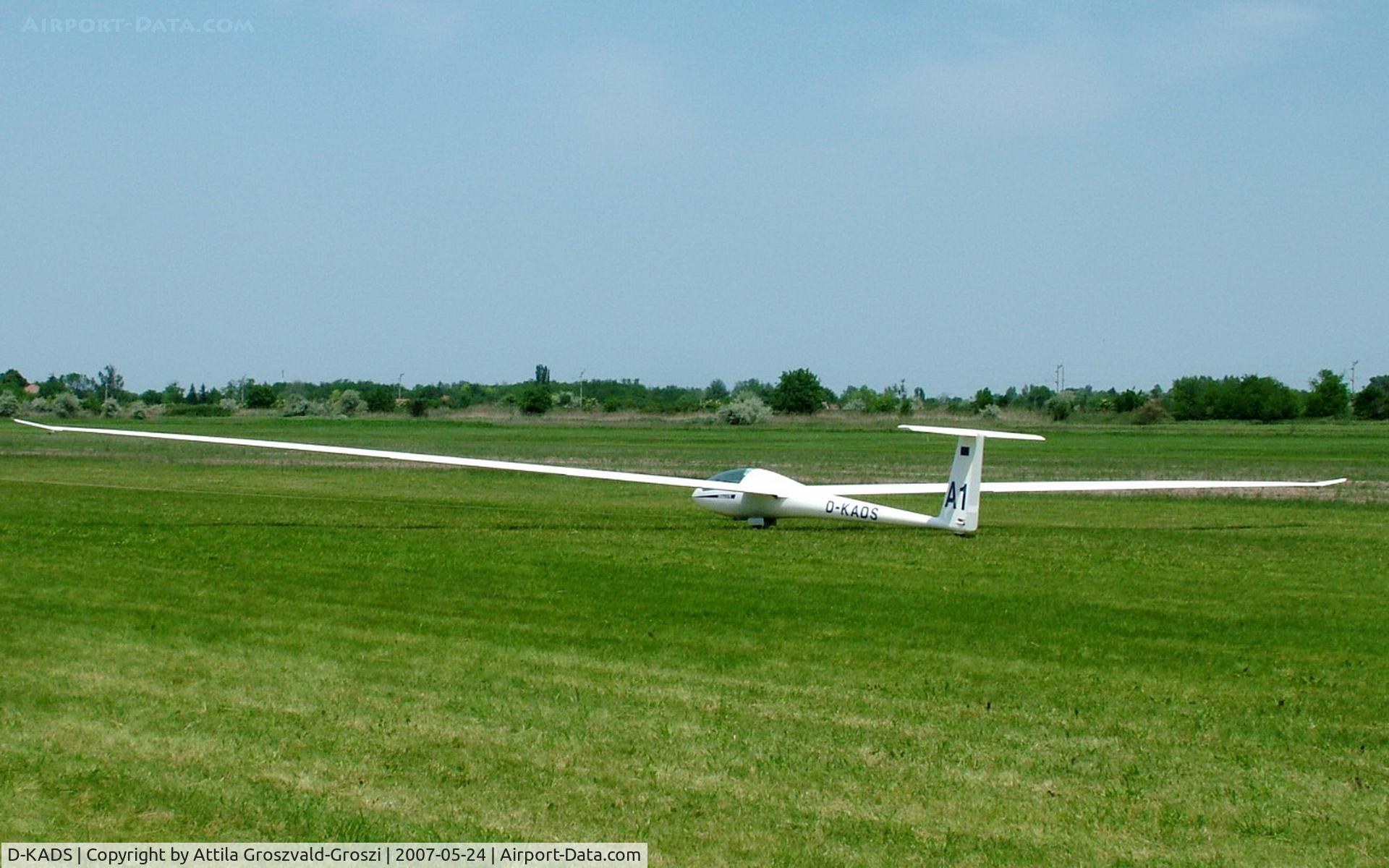 D-KADS, Schempp-Hirth Nimbus 3T C/N 11/68, Szatymaz Airfield - Hungary