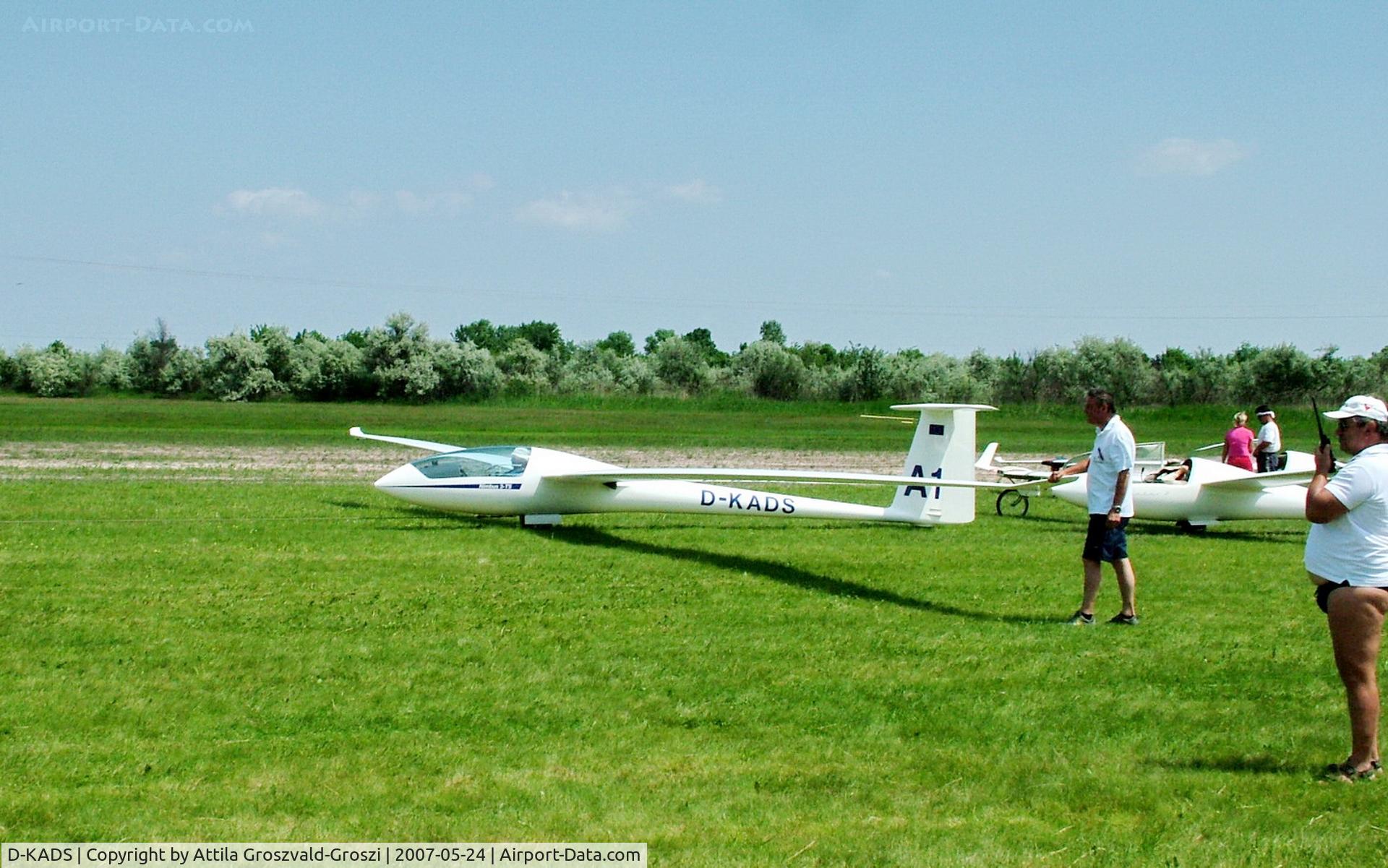 D-KADS, Schempp-Hirth Nimbus 3T C/N 11/68, Szatymaz Airfield - Hungary