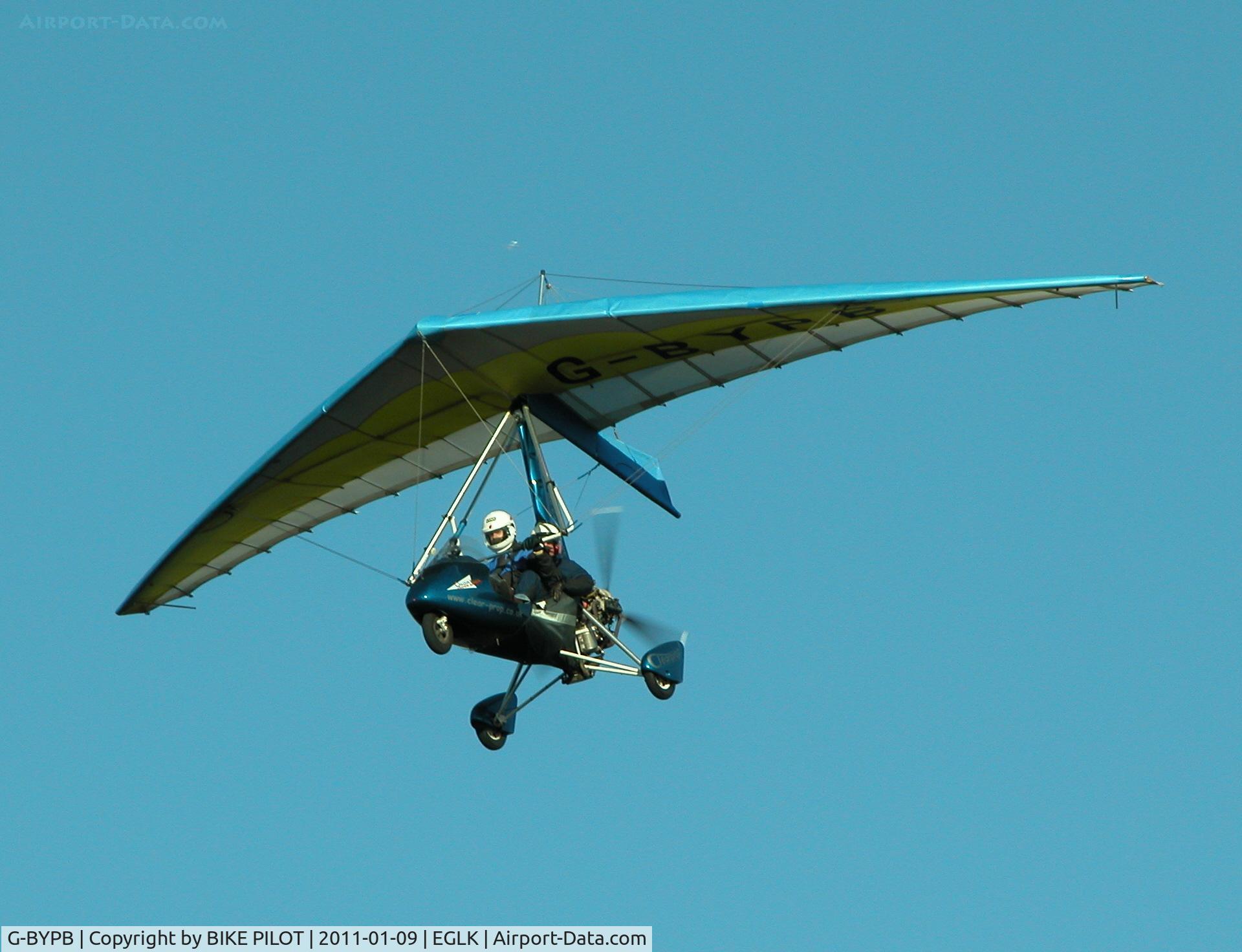 G-BYPB, 1999 Pegasus Quantum 15-912 C/N 7566, Clearprop micro light trainig Thruster on finals for rwy 25.