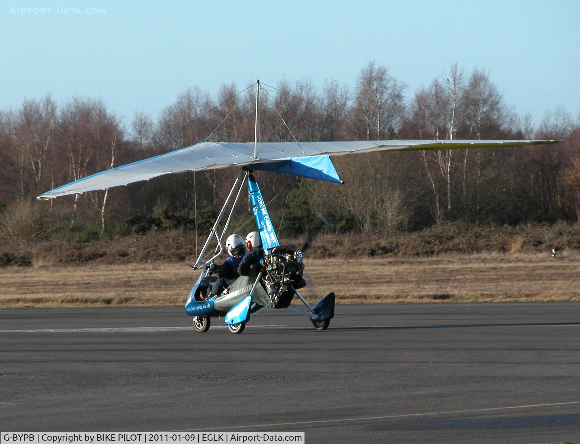 G-BYPB, 1999 Pegasus Quantum 15-912 C/N 7566, Clearprop Mocro light Thruster rolling rwy 25