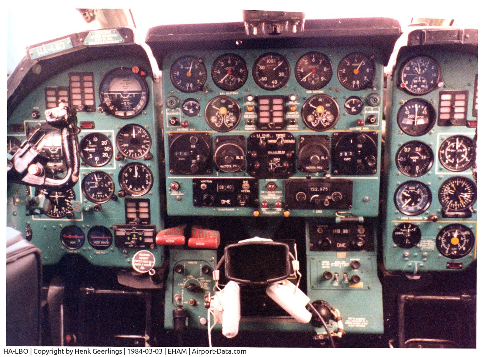 HA-LBO, 1974 Tupolev Tu-134A-3 C/N 17103, Malev , cockpit Tupolev TU-134A-3