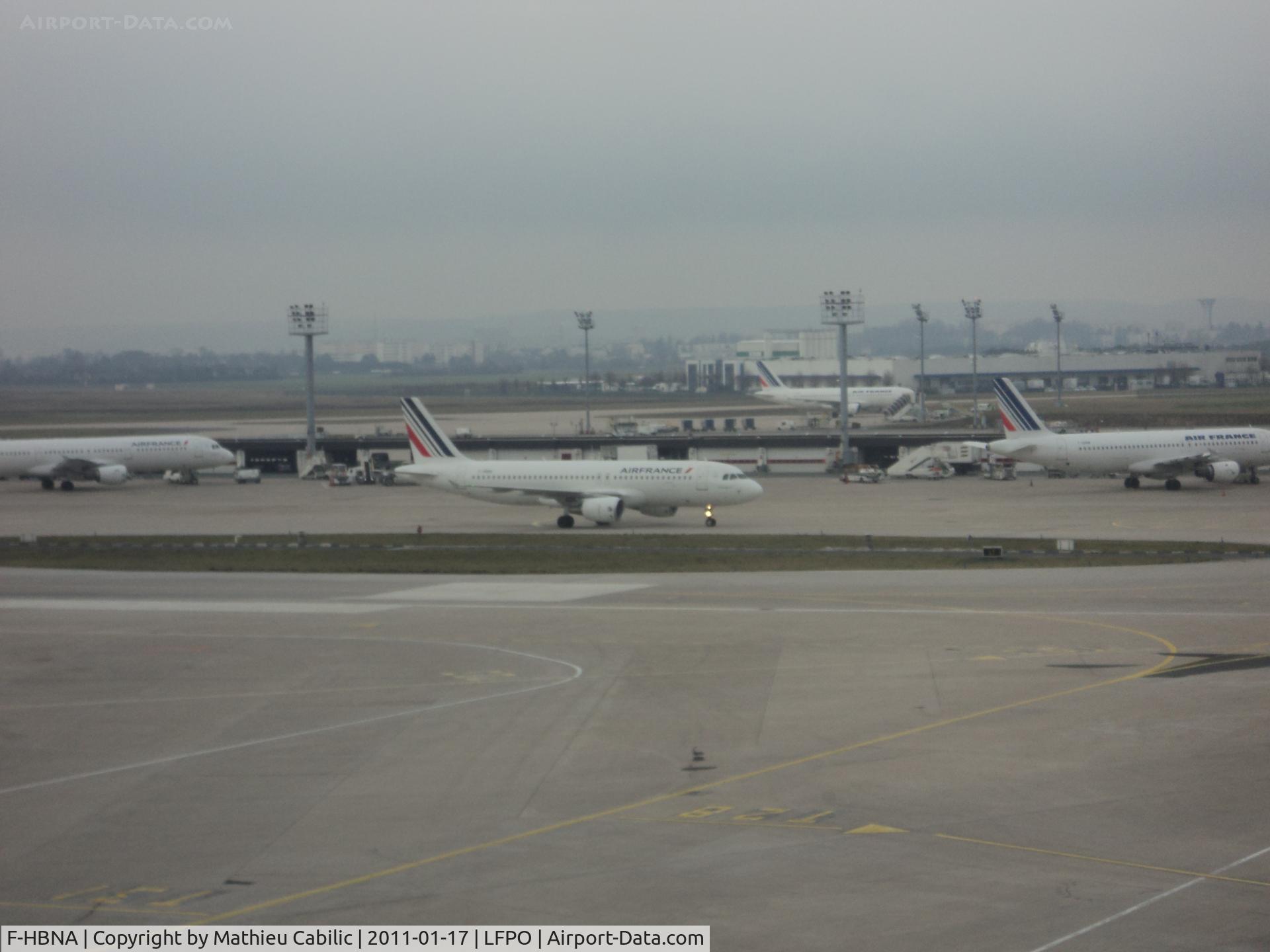 F-HBNA, 2010 Airbus A320-214 C/N 4335, AIRBUS A320-214