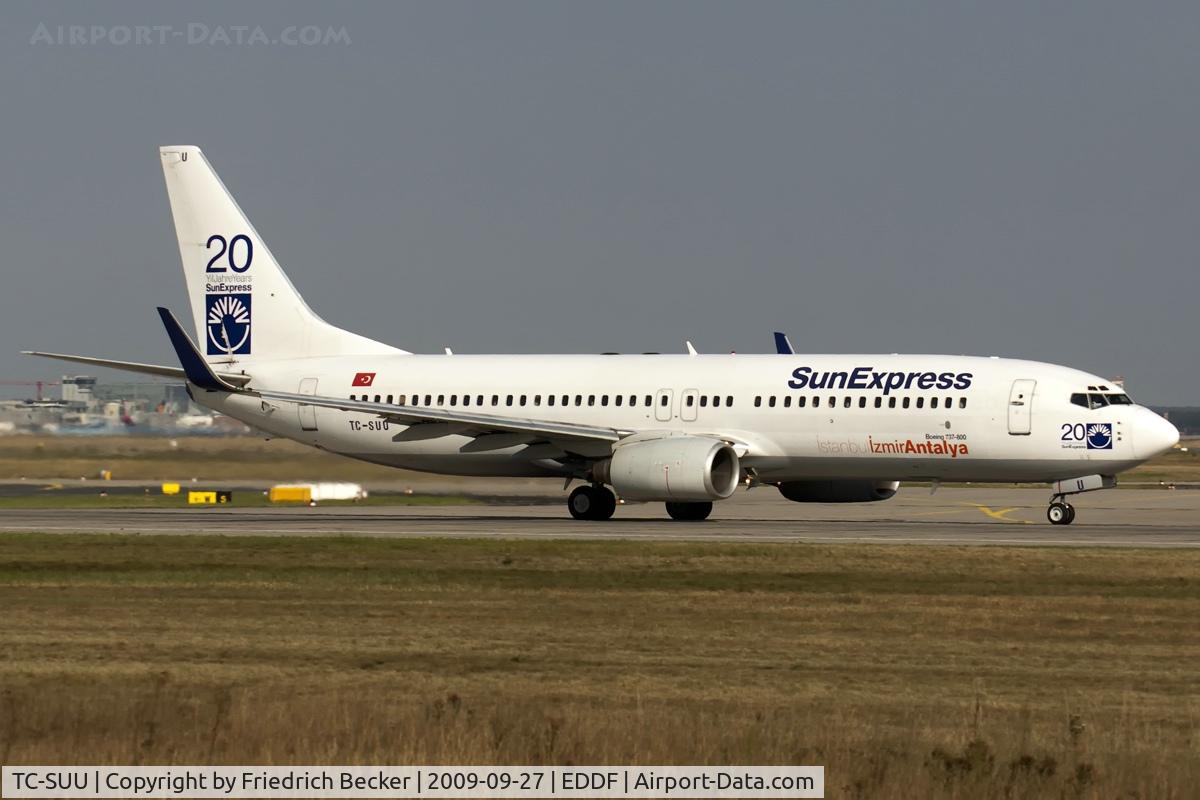 TC-SUU, 2001 Boeing 737-86Q C/N 30274, departing via RW18W