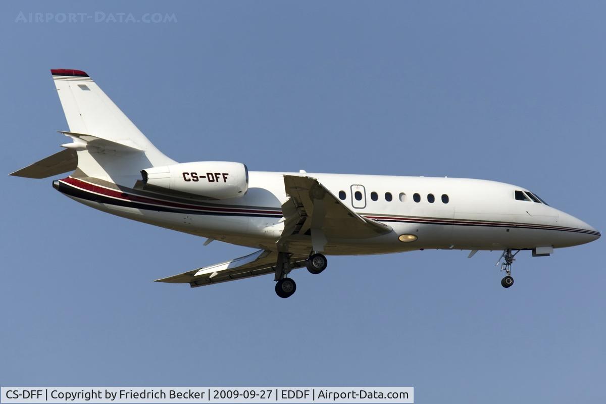 CS-DFF, 2004 Dassault Falcon 2000EX C/N 41, on final RW07R