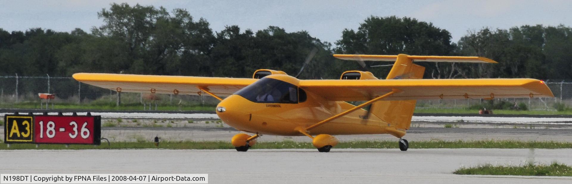 N198DT, Aeroprakt A-36 Vulcan C/N 2, Taxing in after landing