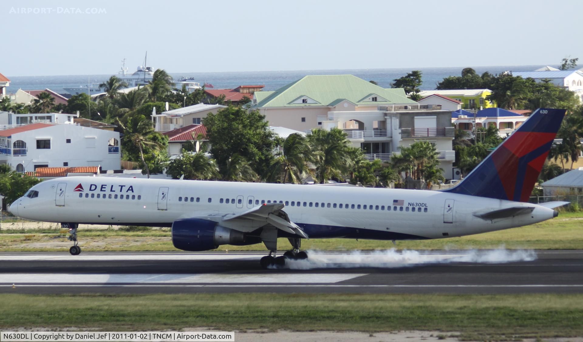 N630DL, 1987 Boeing 757-232 C/N 22920, Delta N630DL landing at TNCM