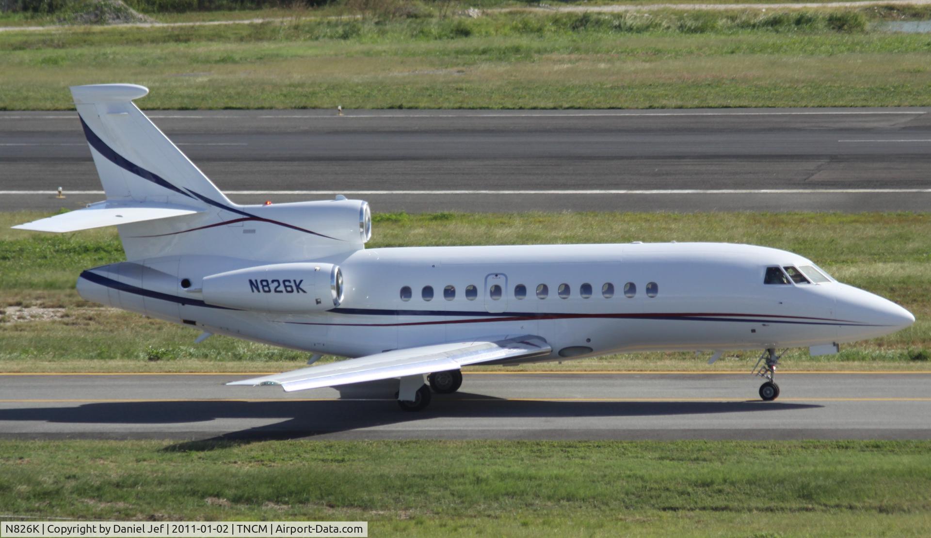 N826K, 1998 Dassault Falcon 900EX C/N 36, N826K taxing for take off at TNCM